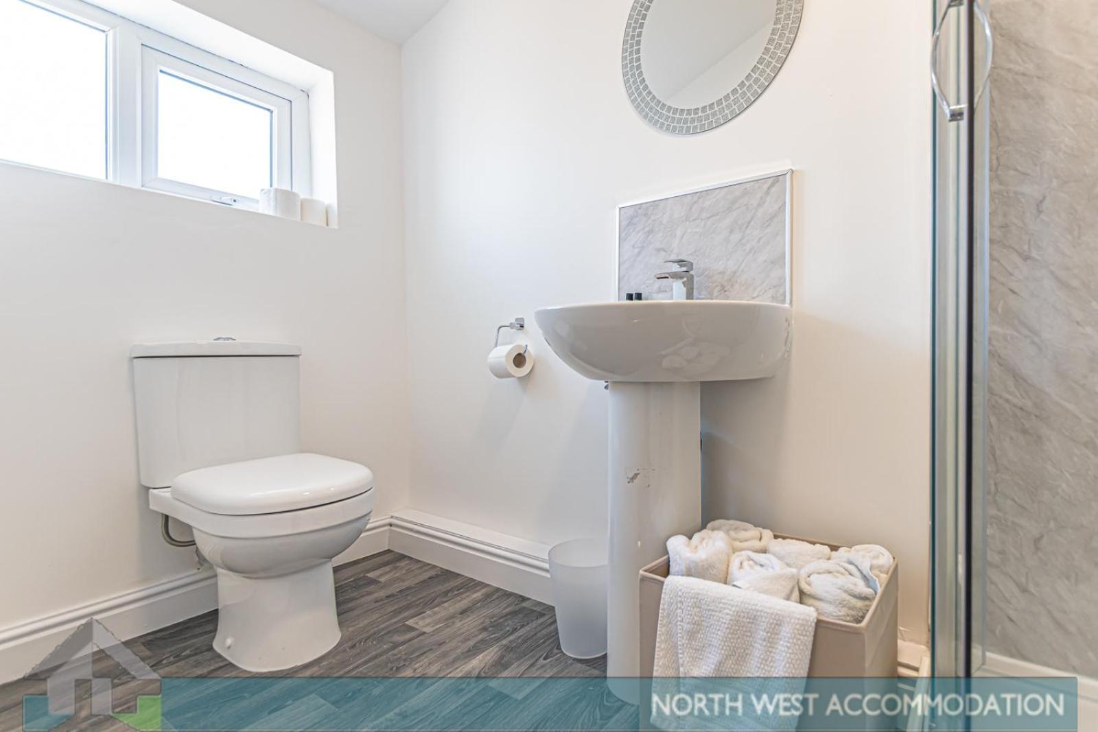 Wellfield Serviced Accommodation Warrington Ngoại thất bức ảnh