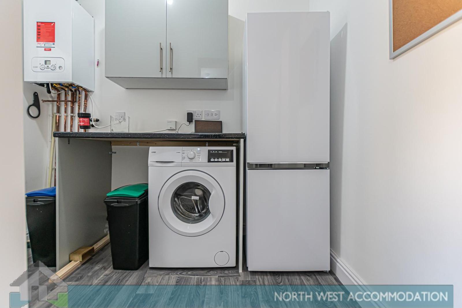 Wellfield Serviced Accommodation Warrington Ngoại thất bức ảnh